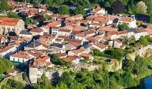 珙县回乡建别墅为什么一定要选专业乡墅公司